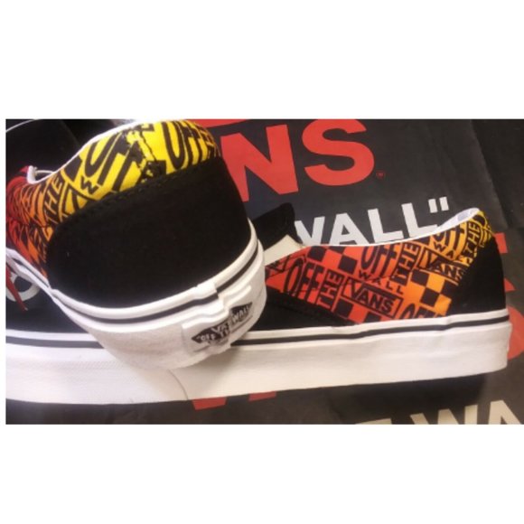 Vans Classic Slip- On (Logo Flame) Men\'s Black/ White Men\'s 11.5 VN0A4U382N5 main image 5